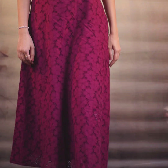 Video of the maroon cotton schiffli petite midi dress with lace